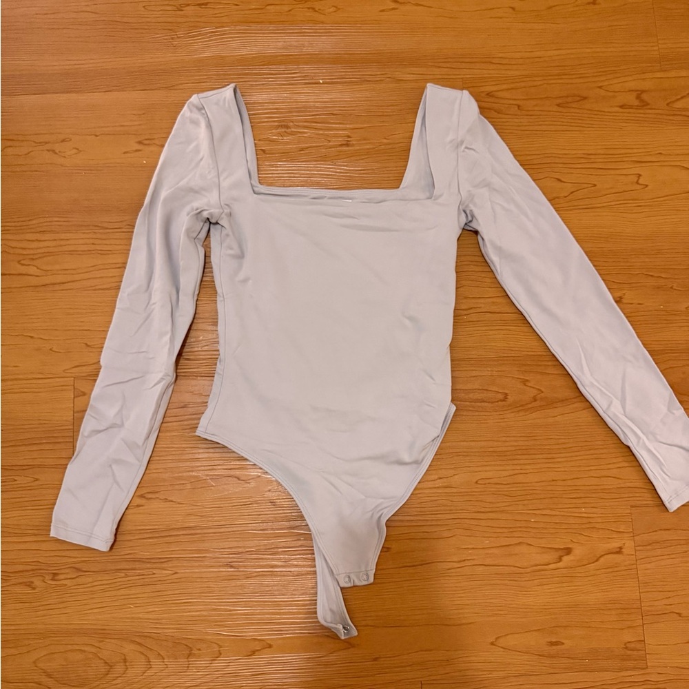 Aritzia Long Sleeve Bodysuit